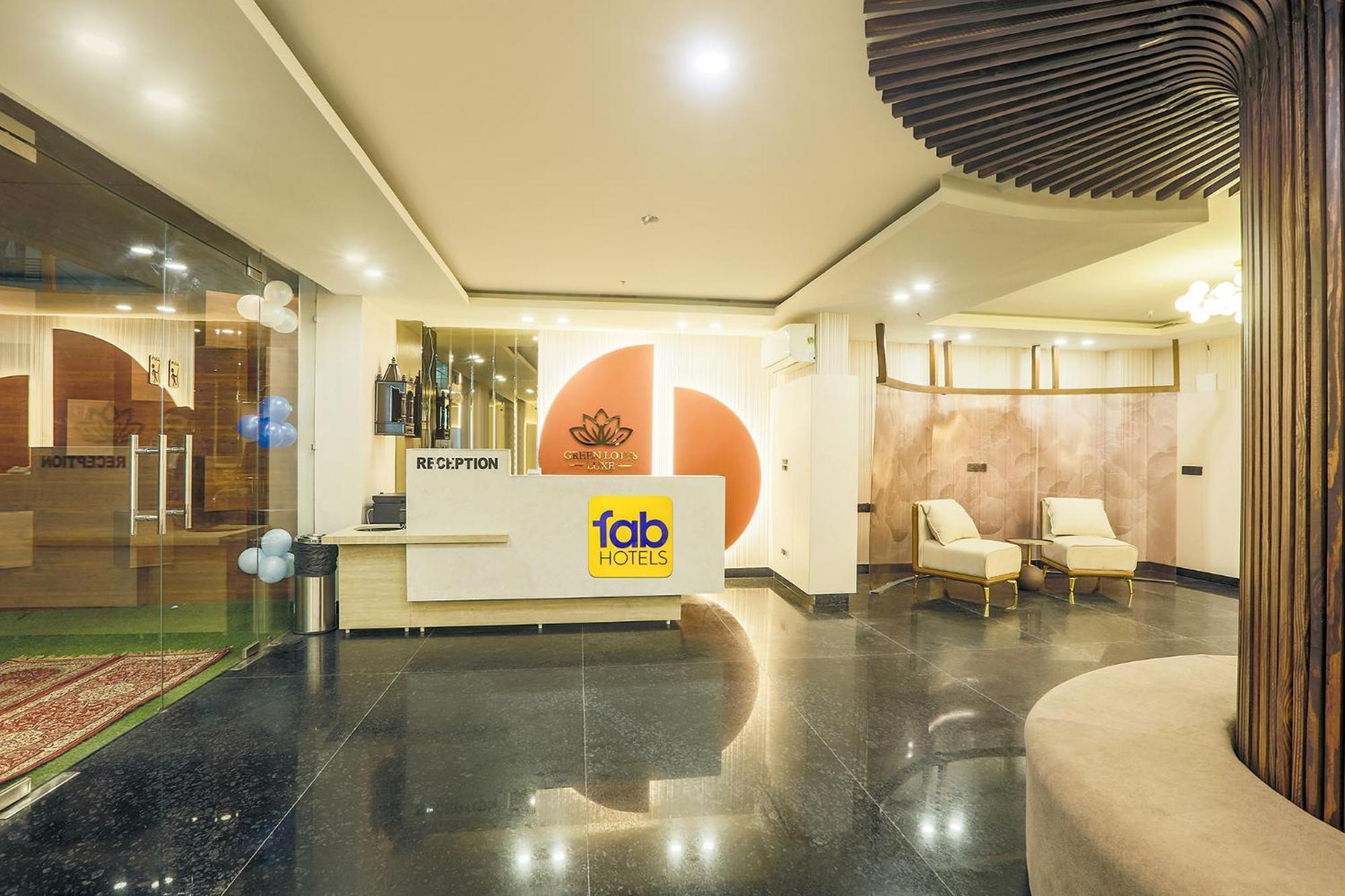 Hotel Green Lotus Luxe Gurgaon Ngoại thất bức ảnh