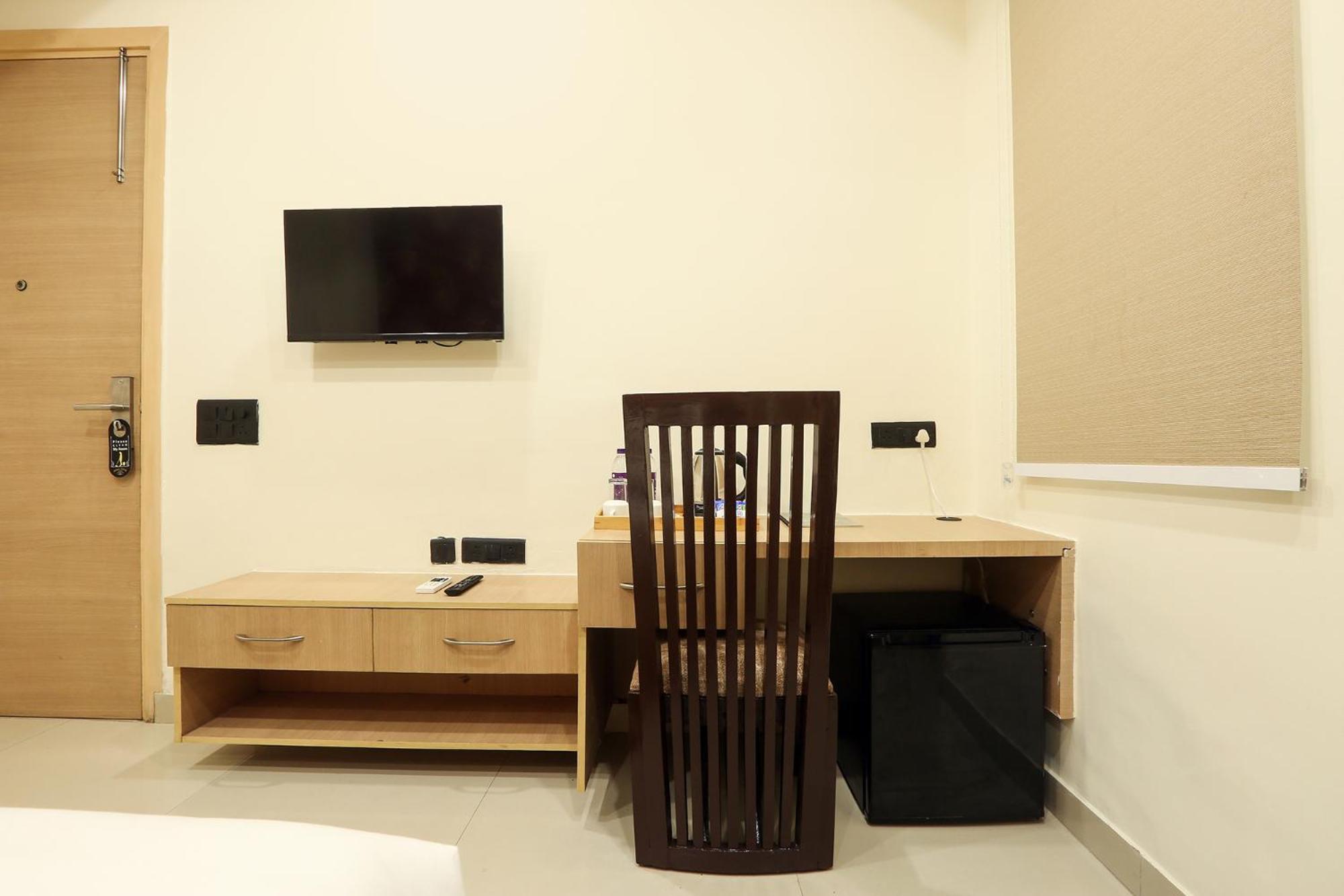 Hotel Green Lotus Luxe Gurgaon Ngoại thất bức ảnh